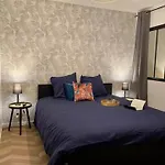 Au Centre Ville, Place Jean Moulin Apartamento