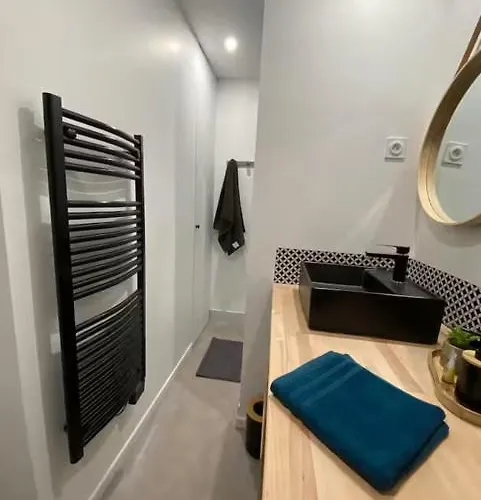 Apartment Au Centre Ville, Place Jean Moulin Moulins (Allier)